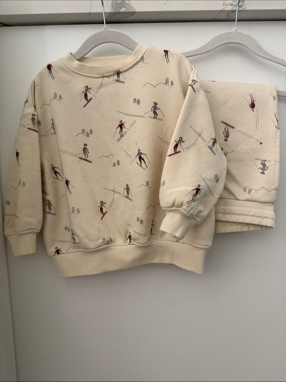 Rylee + Cru Cream Ski Print Sweatshirt & Jogger set